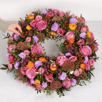 COURONNE DE DEUIL COLORÉE COURONNE DE DEUIL COLORÉE